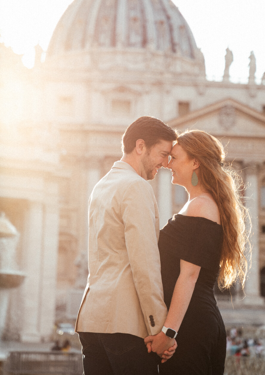 Expert Posing Tips for Memorable Photoshoots in Rome